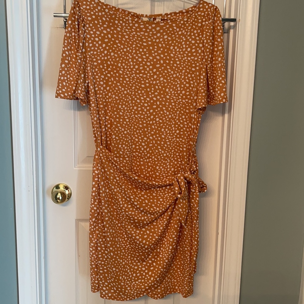 Spring dress - Picture 2 of 4